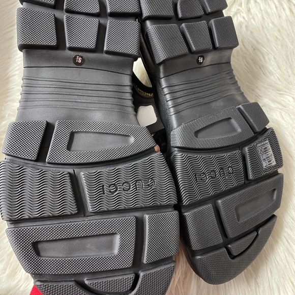SOLD❌Authentic Gucci Sega Dad sandals - Picture 15 of 16